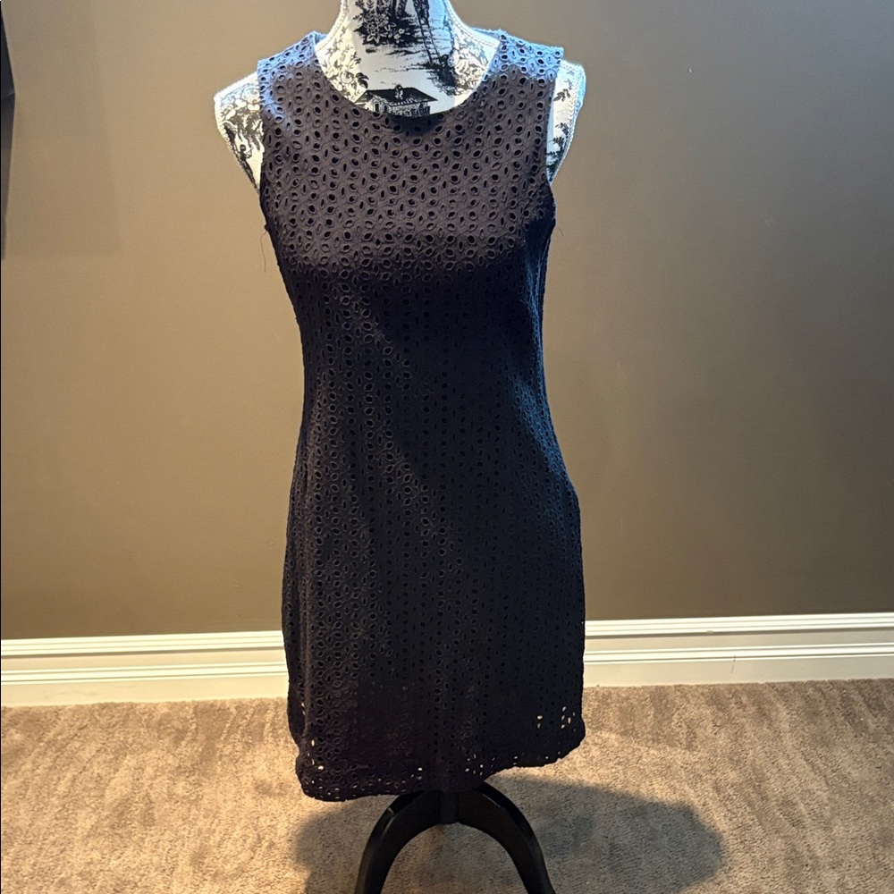 ALFRED SUNG Black Sleeveless Eyelet Mini Dress